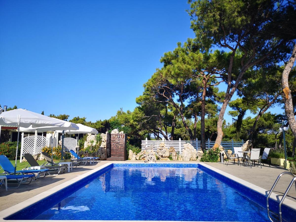 Louis Luxury Villa By Living In Blue Koskinou  외부 사진
