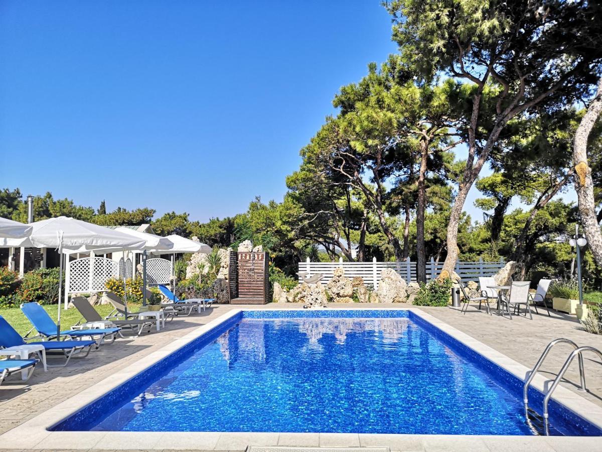 Louis Luxury Villa By Living In Blue Koskinou  외부 사진